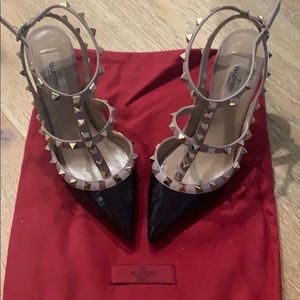 Rockstud Valentino shoes 👠!